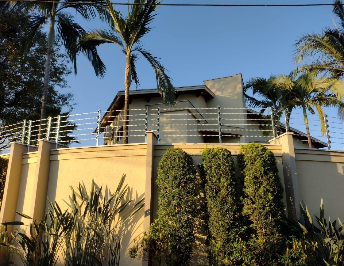 Cerca Elétrica e Concertinas